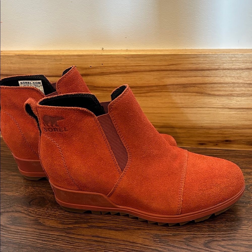 Sorel Evie Suede Boots